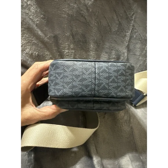 Michael Kors New Crossbody Bag Flight Handbag Jet Set Purse Blue MSP $398 NWT - Picture 10 of 12